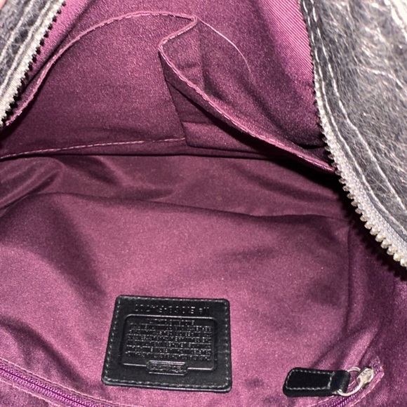 Vintage Coach Zoe shoulder or crossbody bag
Gray/Silver Leather - Picture 11 of 13